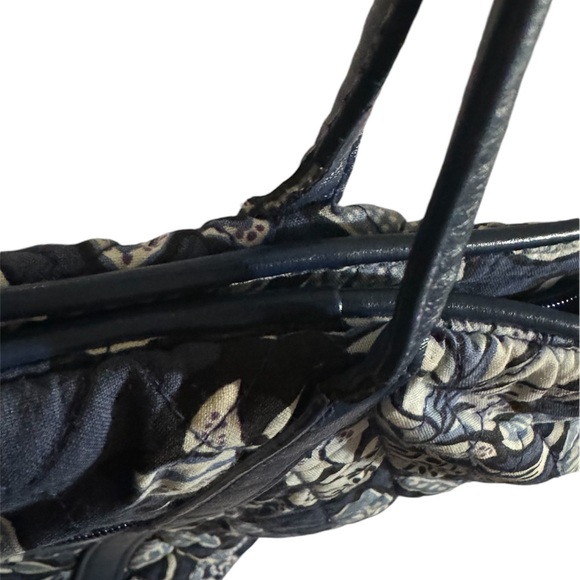 Vera Bradley Tote - Picture 5 of 5